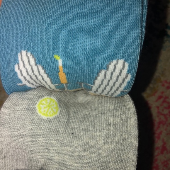 🧜🏼♀️3 for $15 item!🧜🏼♀️fashion crew socks - Picture 2 of 3